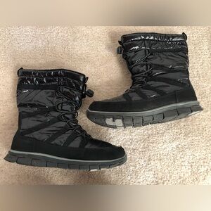 Khombu Black Quilted Winter Boots